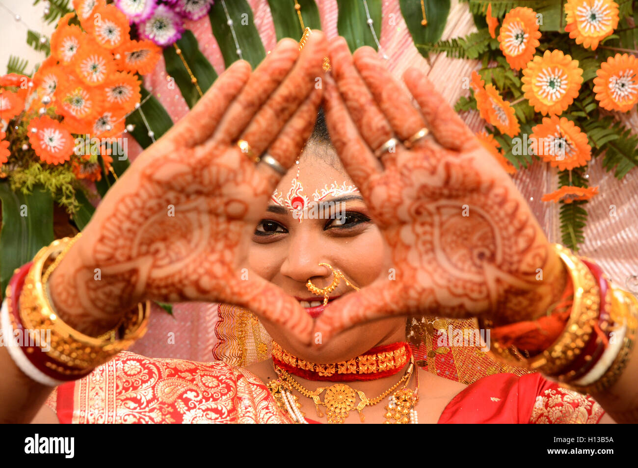 01-Nishuraj-Resorts-Sirsa-Ring-Ceremony-Portrait-Navroop-Dhriti-Photography