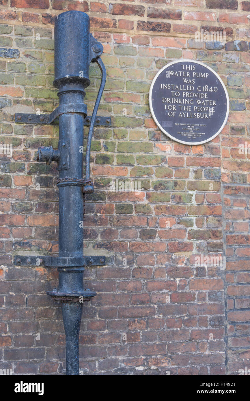19th century water pump, Pebble Lane, Aylesbury, Buckinghamshire, England, United Kingdom Stock Photo