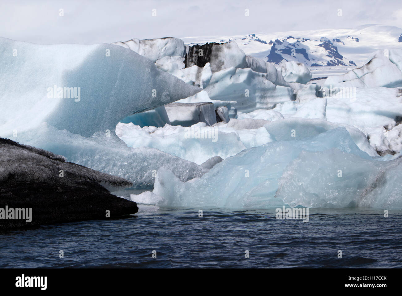 icebergs of various ages in Jokulsarlon glacial lagoon and Breiðamerkurjökull glacier vatnajokull Iceland Stock Photo