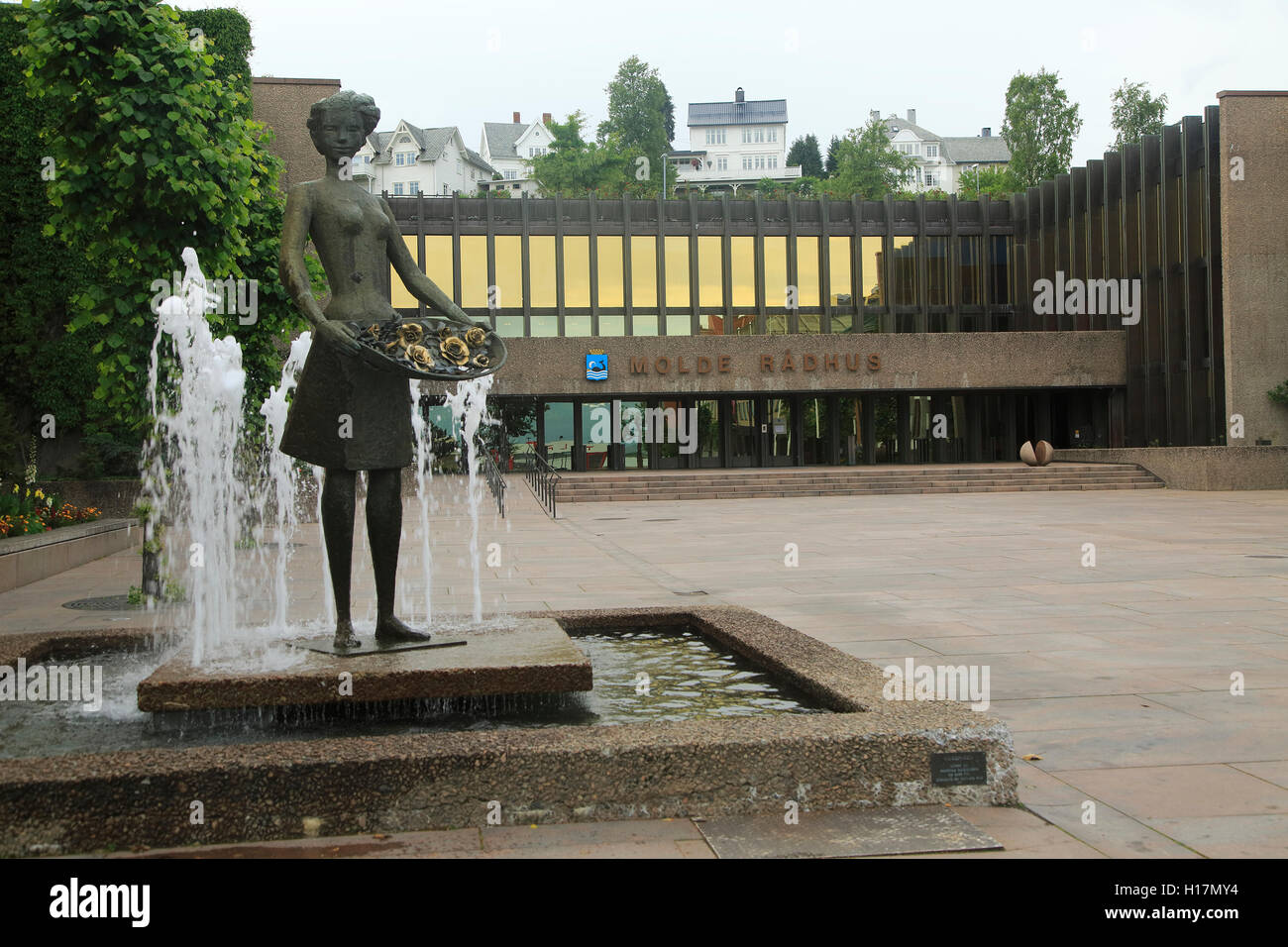 Town hall 'Radhus' building in town centre of Molde, Romsdal county, Norway with water fountain sculpture Stock Photo