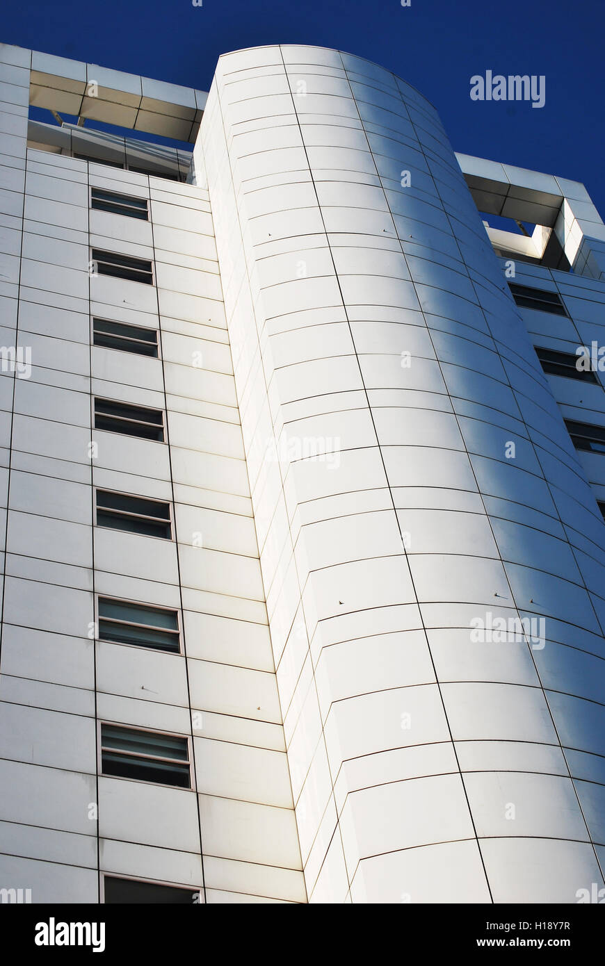 Photo tall white building hi-res stock photography and images - Alamy