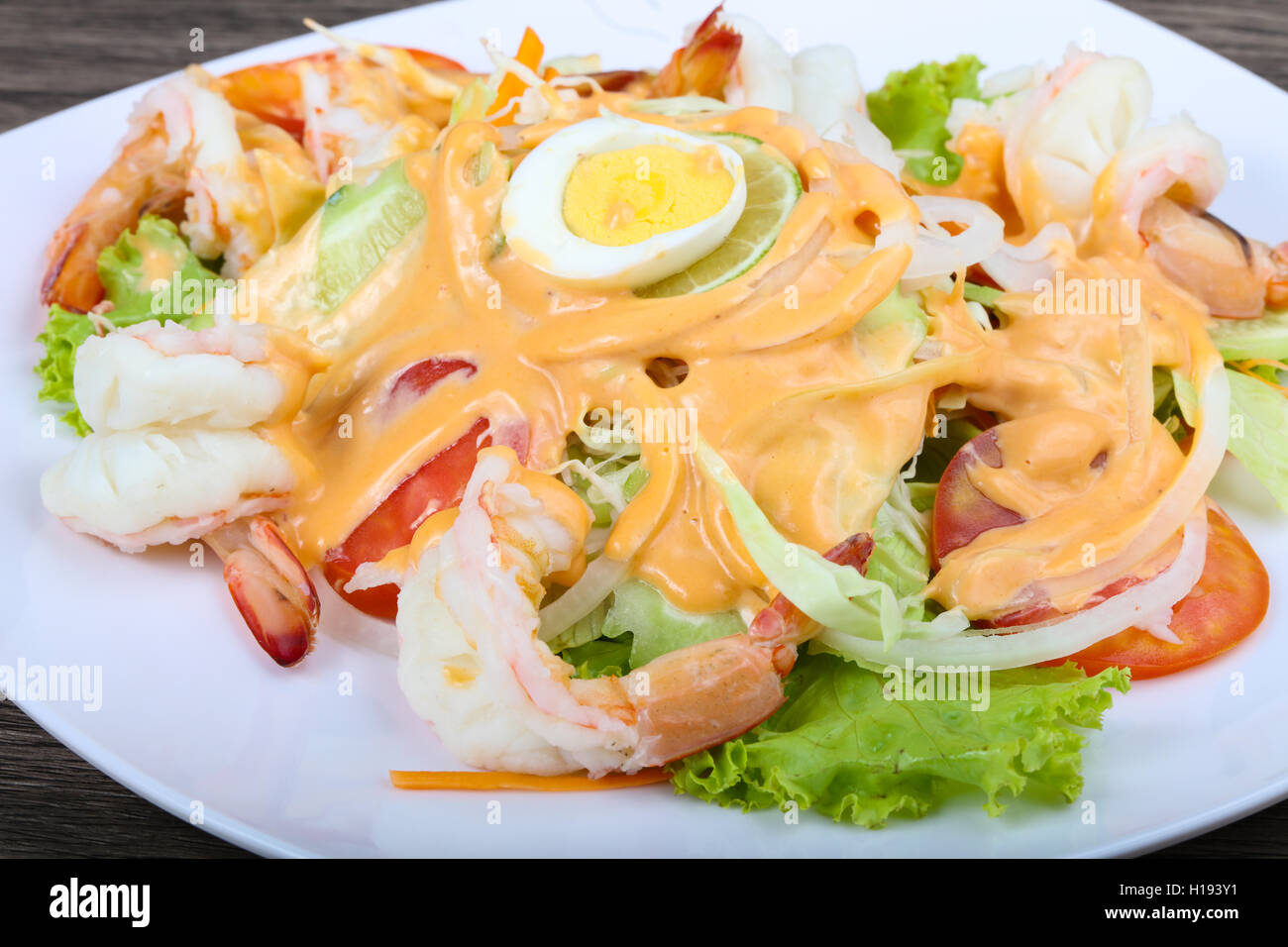 Shrimp cocktail with 1000 islands sauce and lime Stock Photo Alamy