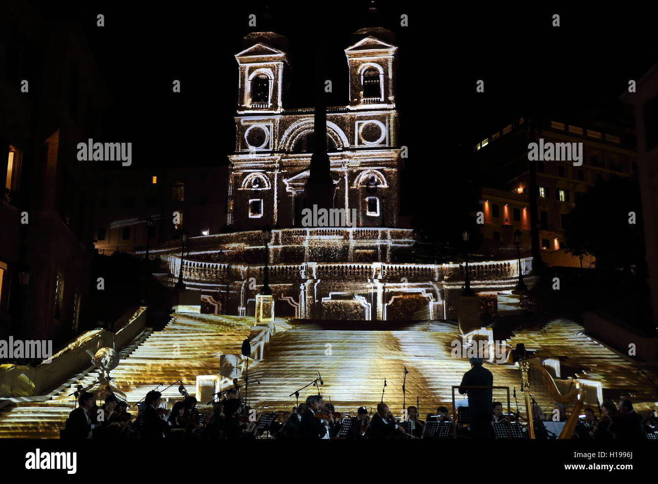 Roma, Italy. 22nd Sep, 2016. Reopening Spanish Steps after restoration work, with a show and a concert by the National Academy of Santa Cecilia conducted by Antonio Pappano, and the fireworks on the Spanish Steps © Matteo Nardone/Pacific Press/Alamy Live News Stock Photo