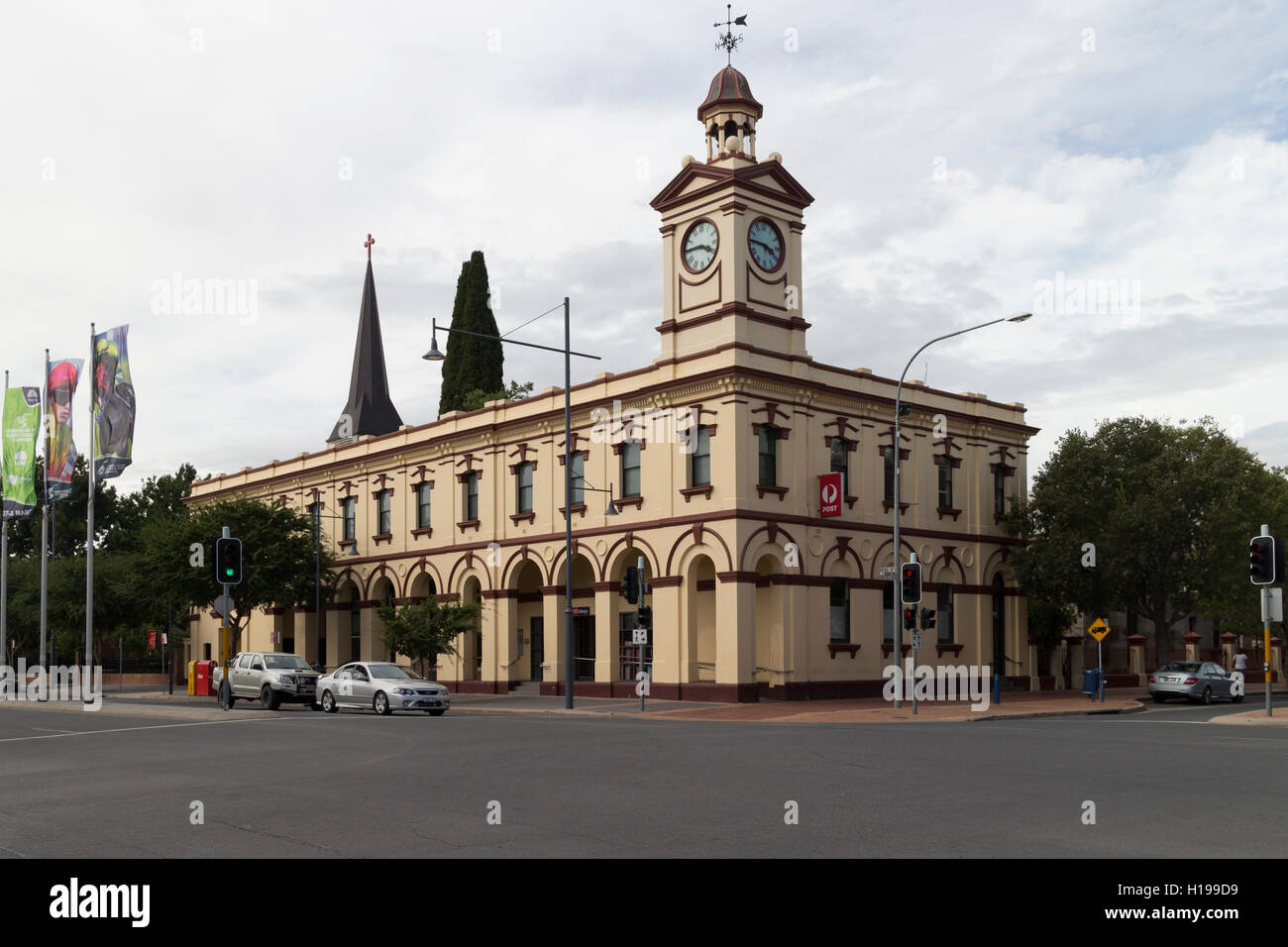 Post Office Albury (1875) by local builder, Alexander Frew, around an ...