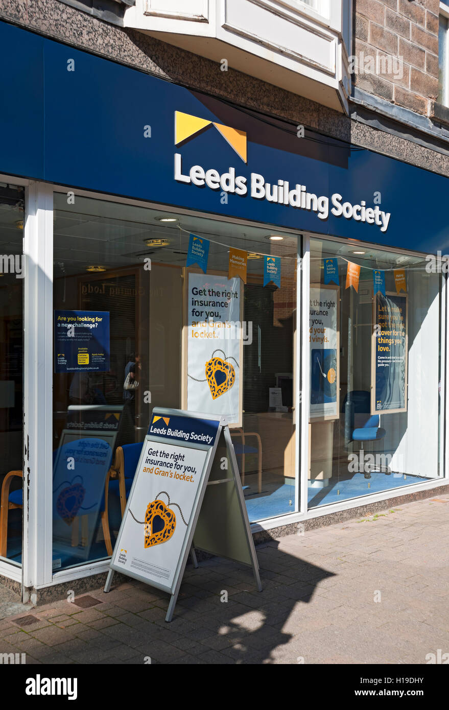 Sign Bank Logo Building Society Uk Hi res Stock Photography And Images 