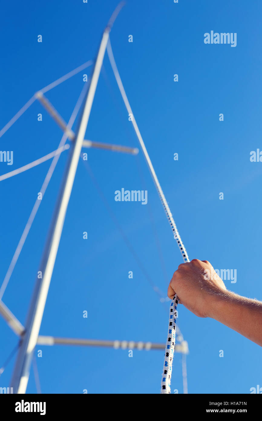 Preparation of the mainsail halyard Stock Photo Alamy