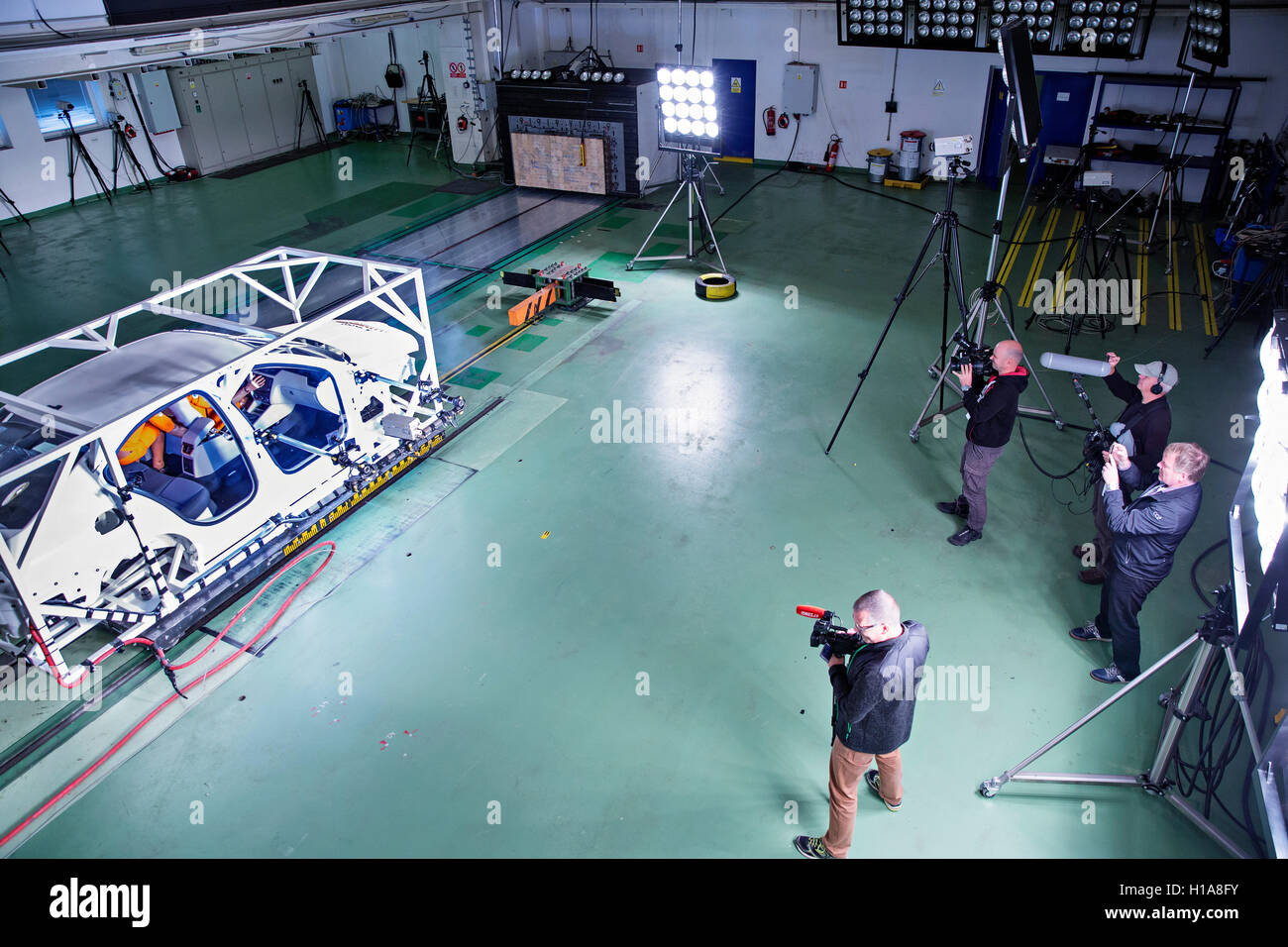 Skoda Auto, sled test, crash test dummy Oscar, seat belts usage, safety