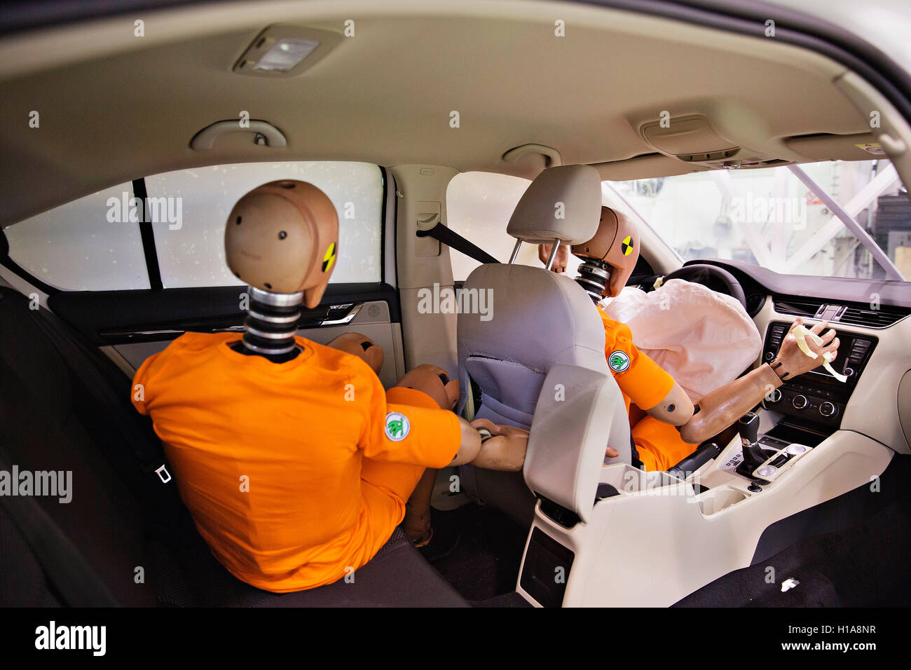 Skoda Auto, sled test, crash test dummy Oscar, seat belts usage, safety