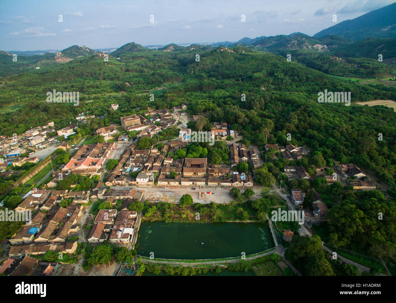 Zhangpu. 22nd Sep, 2016. Photo taken on Sept. 22, 2016 shows an overlook of Zhaojiabao in Zhangpu County, southeast China's Fujian Province. Zhaojiabao is a fortress built during the Ming Dynasty (1368-1644) by descendants of the Zhao imperial family of the Northern Song Dynasty (960-1127). It is a copy of the structure of Bianjing City, ancient capital of the Northern Song Dynasty. © Song Weiwei/Xinhua/Alamy Live News Stock Photo