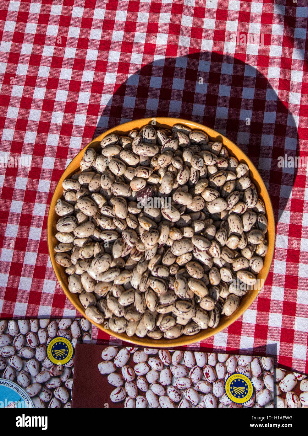 Italy Piedmont Turin - 'Mother Earth - 2016 Salone del Gusto' - The theme of this year's edition is LOVING THE EARTH. Piedmont's stands - bean Cuneo IGP ( fagiolo di Cuneo IGP © Realy Easy Star/Alamy Live News Stock Photo