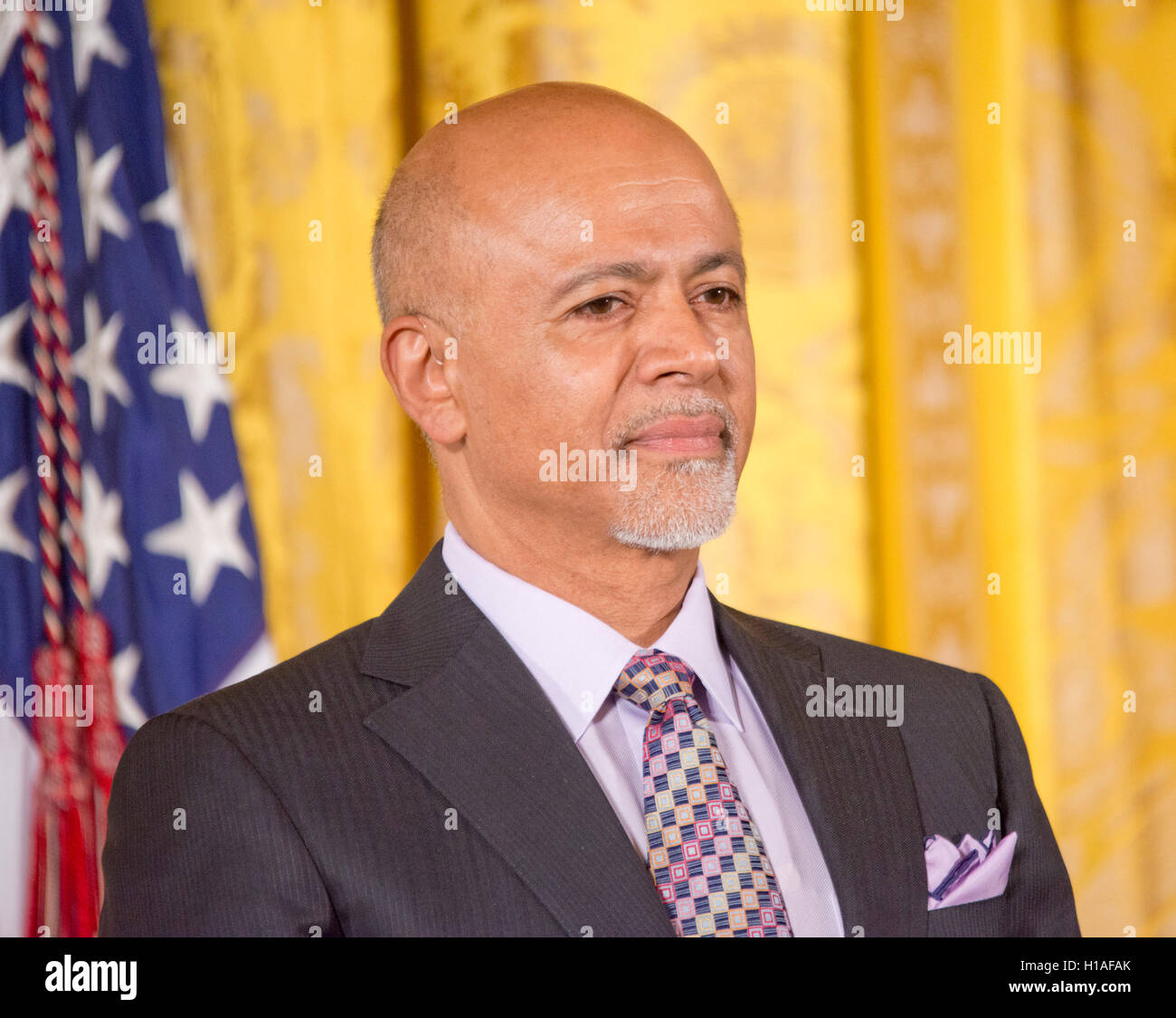 Dr abraham verghese hires stock photography and images Alamy