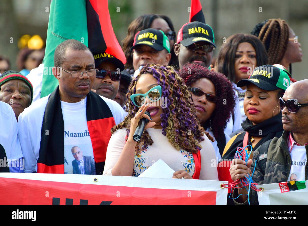 London, UK. 23rd September 2016. Nigerian singer Simi (Simisola Bolatito Ogunleye) speaks in Parliament Square in protest against the continued detention of IPOB's (Indiginous People Of Biafra's) leader Nnamdi Kanu by the Nigerian federal government. Credit:  PjrNews/Alamy Live News Stock Photo