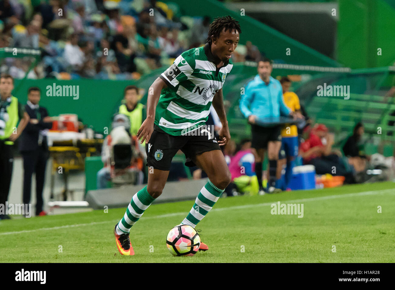 Portugal, Lisbon, Sep. 23, 2016 - PORTUGUESE FOOTBALL - Gelson Martins in action during Portuguese First League match between Sporting and Estoril at Alvalade XXI Stadium, in Lisbon, Portugal. Credit:  Bruno de Carvalho/Alamy Live News Stock Photo