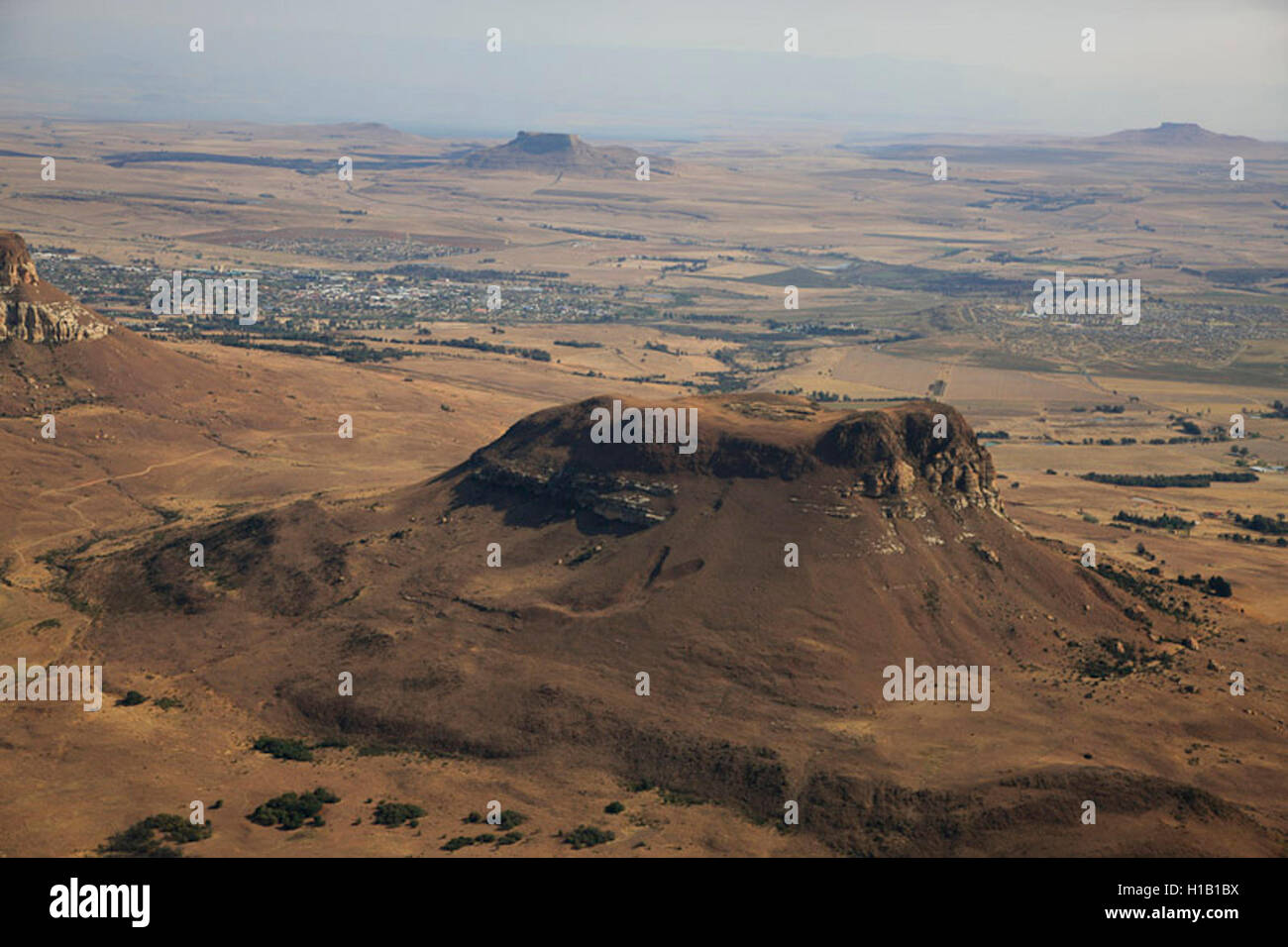 Aerial photograph of the Loskop mountain with Harrismith in the background, Freestate, South Africa Stock Photo