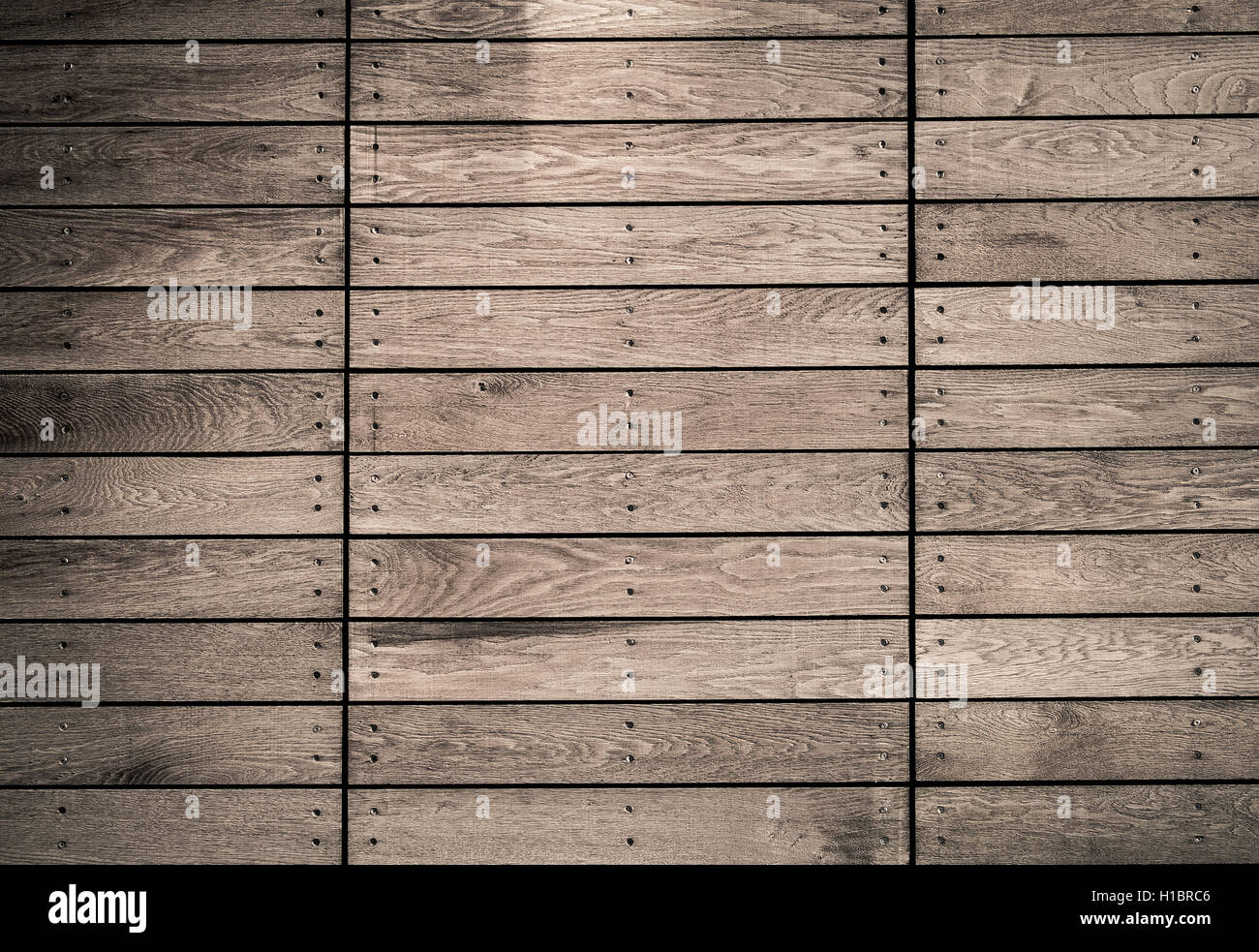 Multiple planks hi-res stock photography and images - Alamy