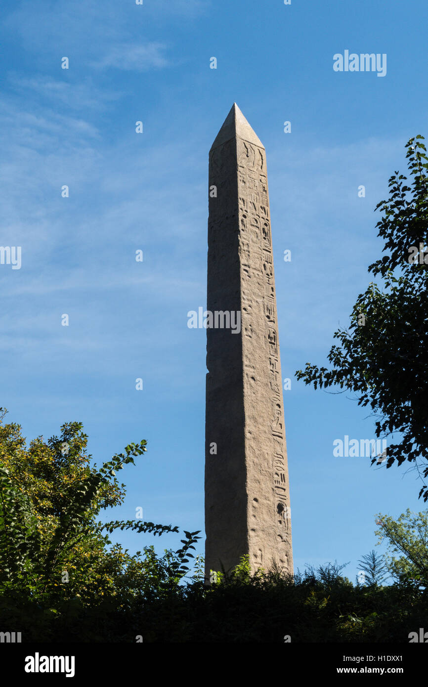 Cleopatra S Needle Obelisk In Central Park Nyc Stock Photo Alamy