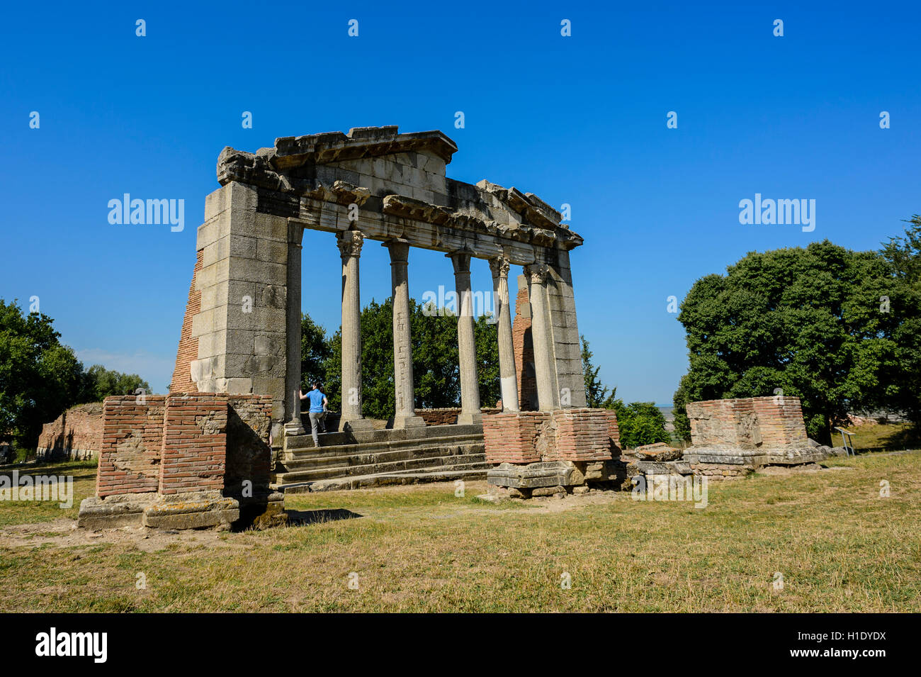 Apollonia albania greek temple ruins hi-res stock photography and ...