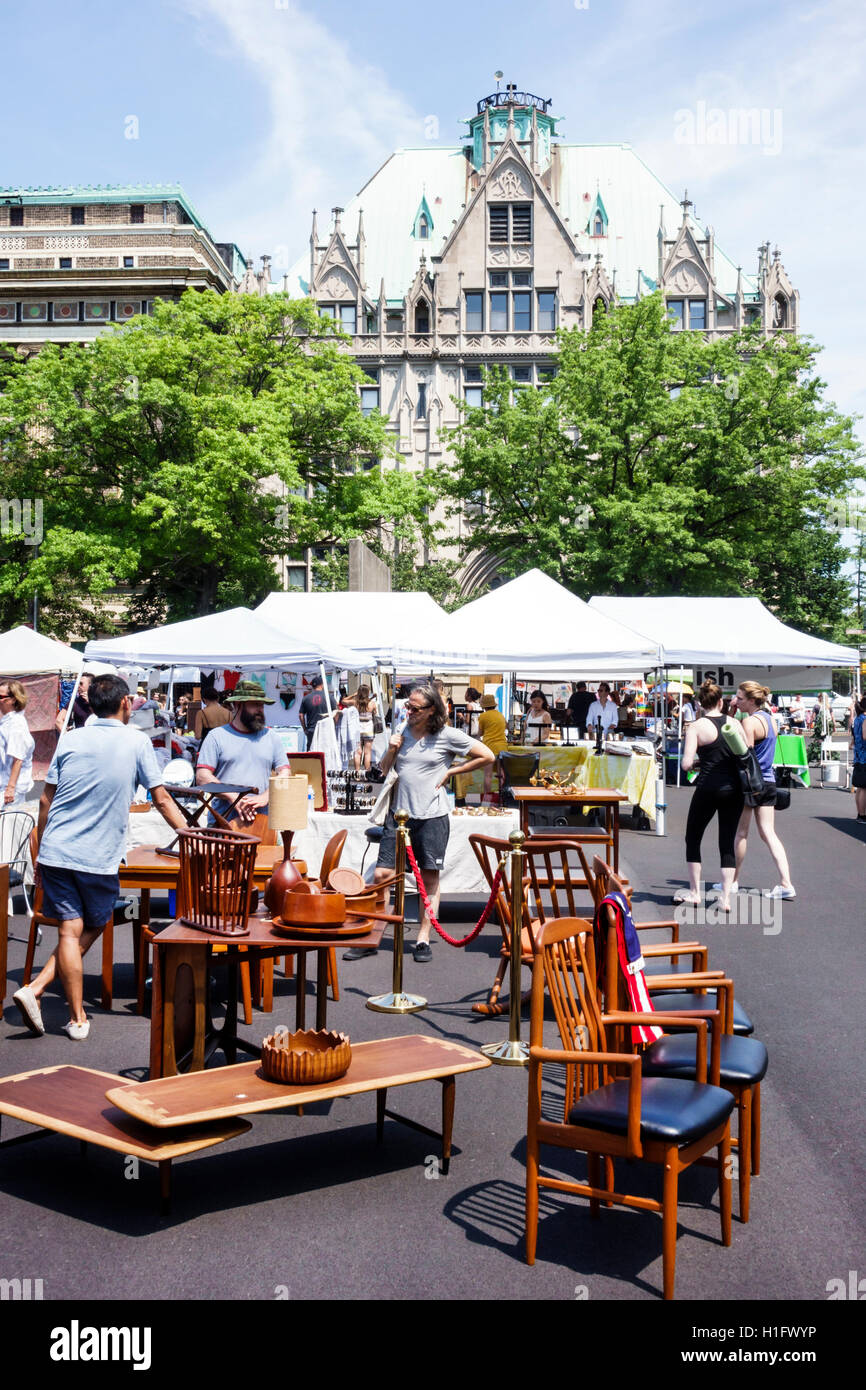 New York City,NY NYC Brooklyn,Fort Greene Flea Market,Market,shopping shopper shoppers shop shops markets marketplace buying selling,retail store stor Stock Photo