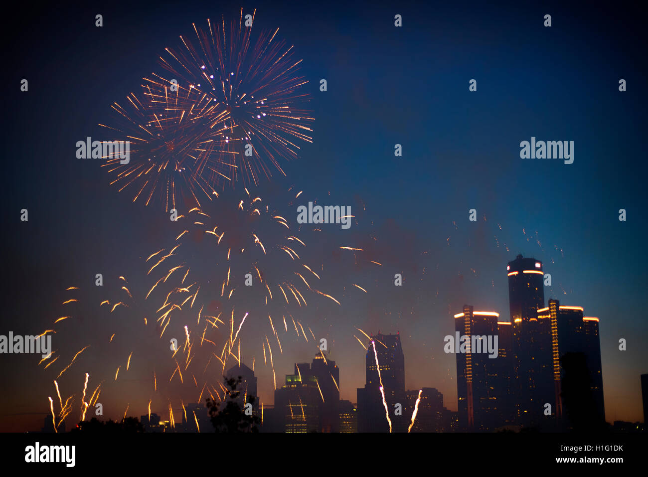 Detroit skyline with fireworks on 4th July celebration Stock Photo Alamy