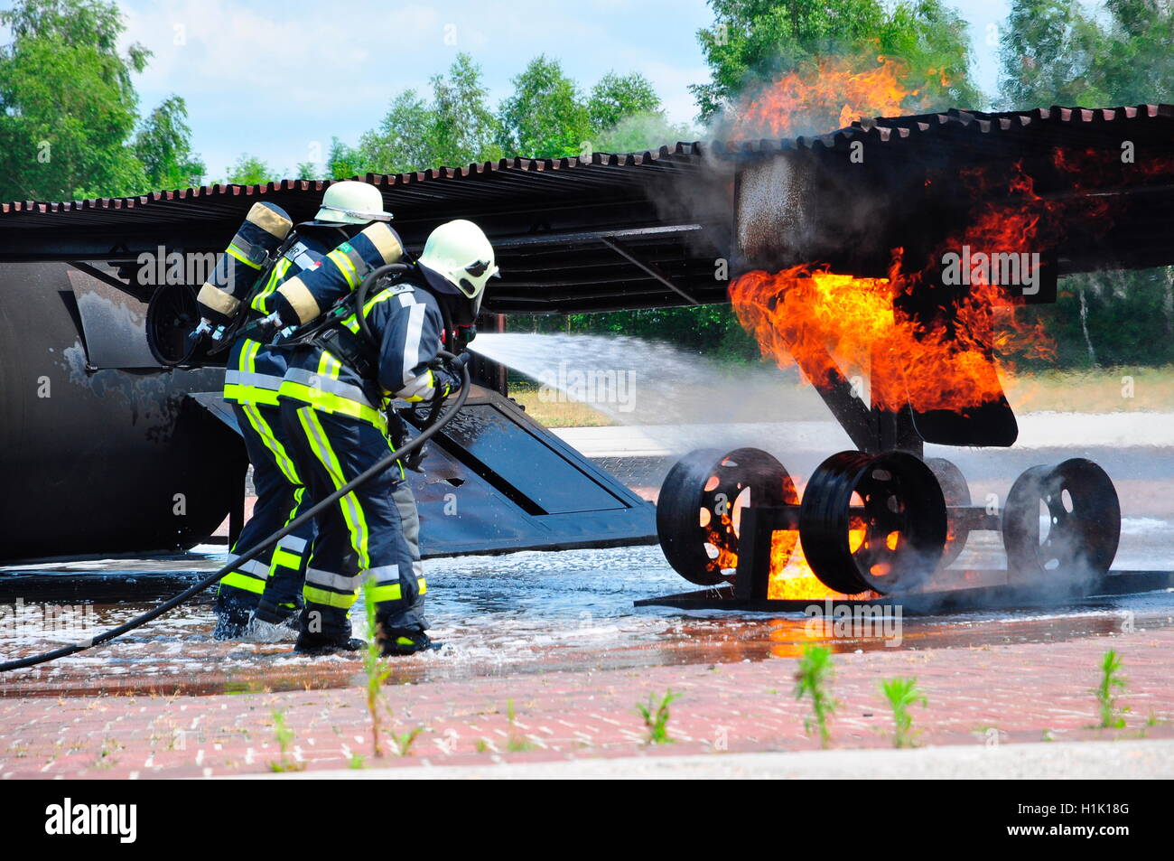 training, firefighting, fire brigade, mockup airplane, airport rescue