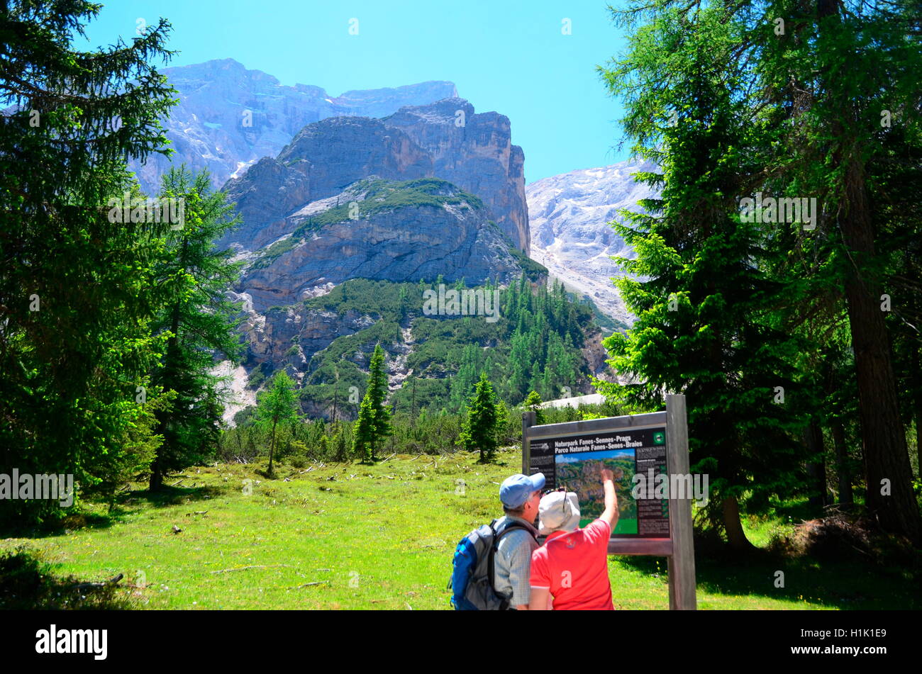 Infotafel, Pragser Wildsee, Naturpark, Fanes-Sennes-Prags, Dolomiten, Pustertal, Suedtirol, Italien Stock Photo