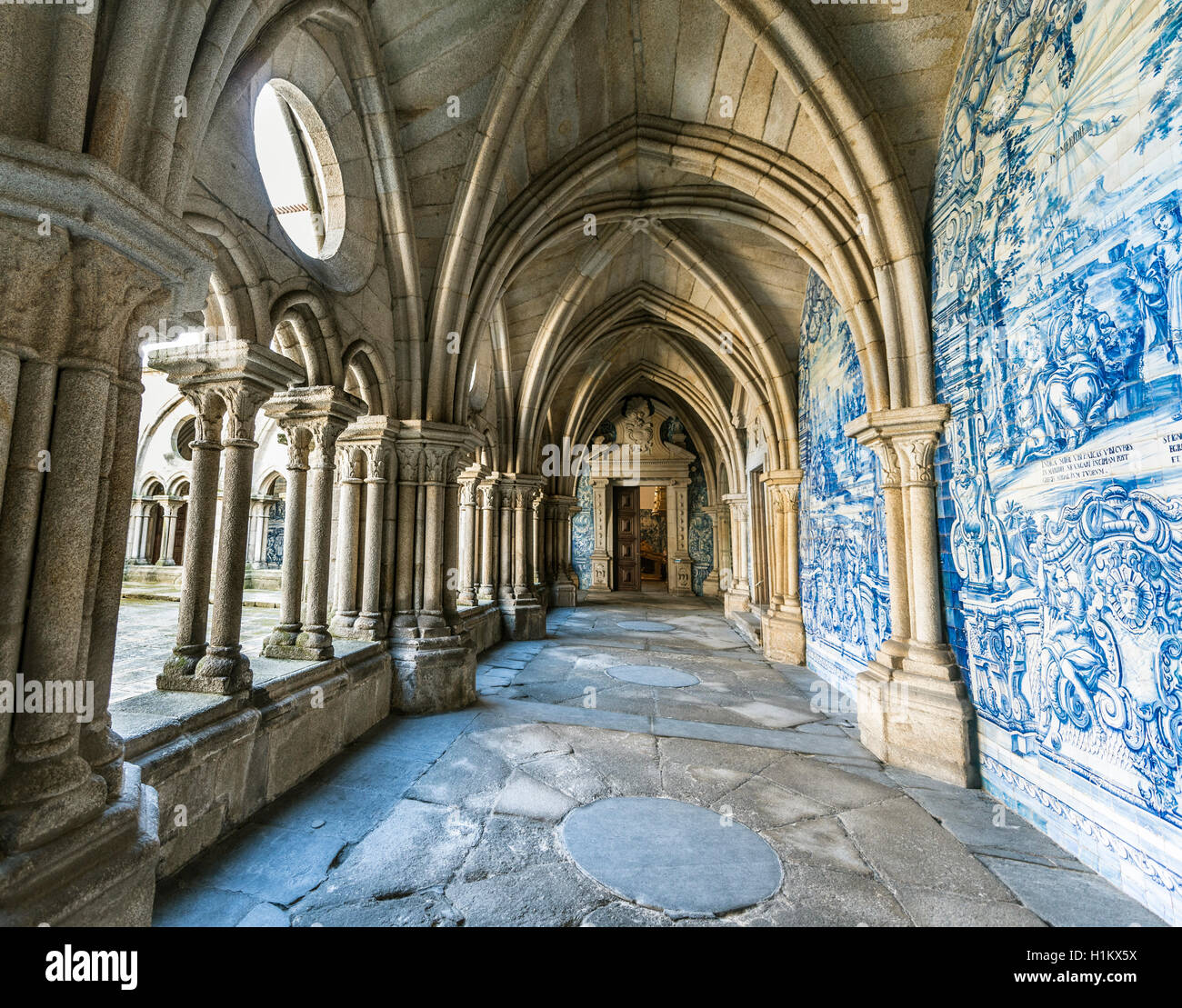 Cloister in Porto Cathedral with Azulejo tiles, Barredo District, Porto, Portugal Stock Photo