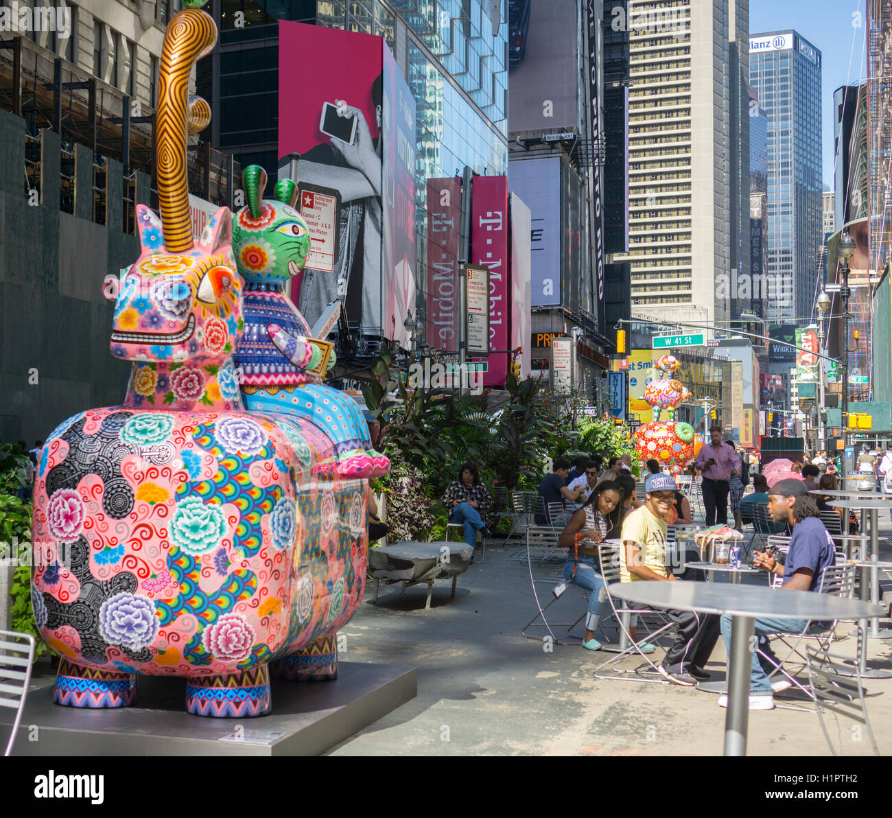 'Dragon Horse' by the artist Hung Yi part of 'Fancy Animal Carnival' decorating the plazas in the Garment District in New York on Thursday, September 22, 2016. The fantastical animals by the Taiwanese artist express traditional Taiwanese symbols and motifs bringing good luck. The eight sculptures, baked enamel on steel plate, will amuse passer-by until April 15, 2017. (© Richard B. Levine) Stock Photo