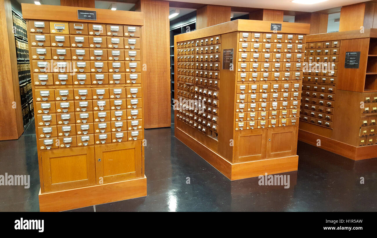 alter Zettelkasten/ Register, Bibliothek, Humboldt Universitaet, Berlin ...