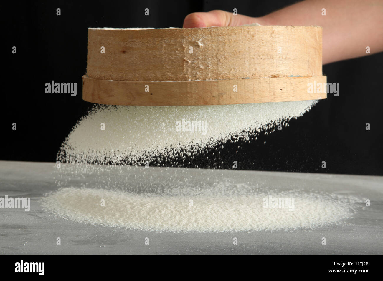 Sieved hi-res stock photography and images - Alamy