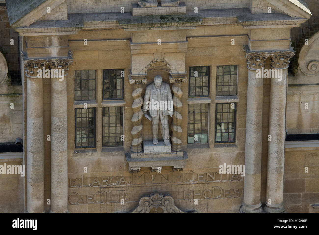 Statue of Cecil Rhodes in Oxford university Stock Photo Alamy