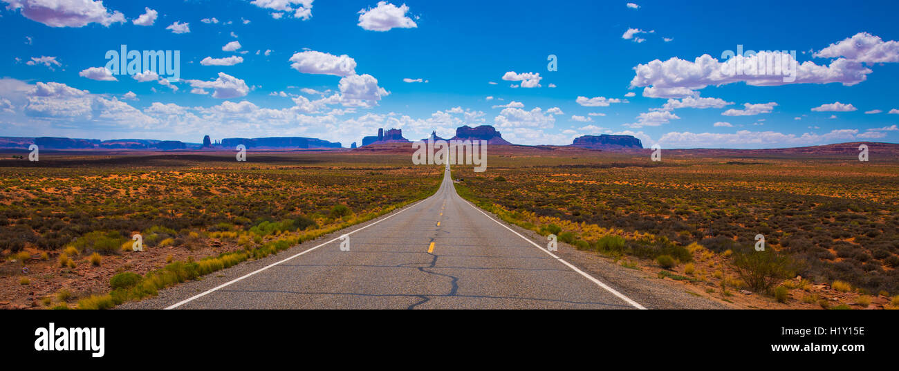 US Hwy 163 Mexican Hat Forrest Gump point Utah USA Stock Photo - Alamy