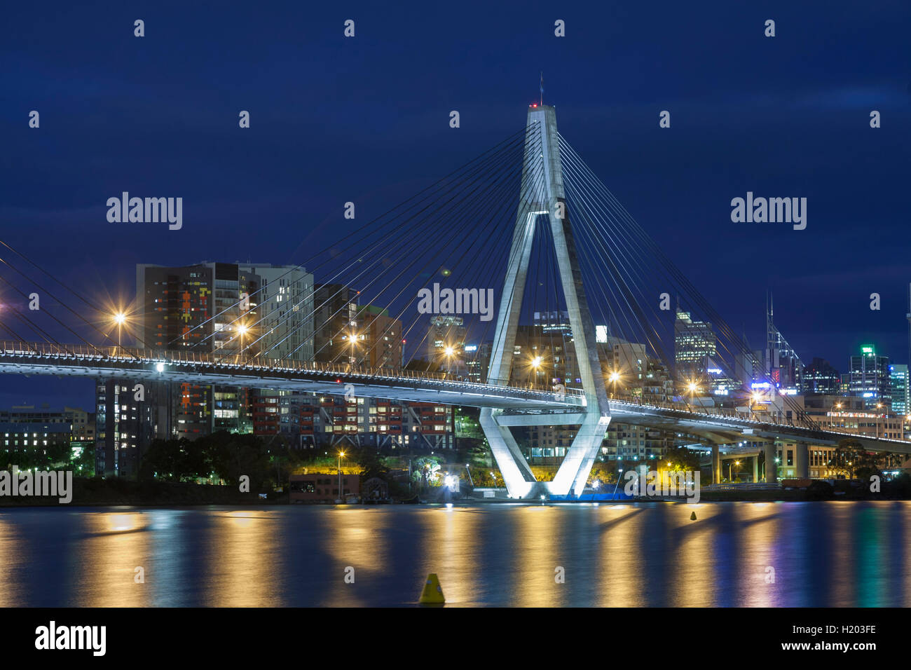 Anzac bridge sydney hi-res stock photography and images - Alamy