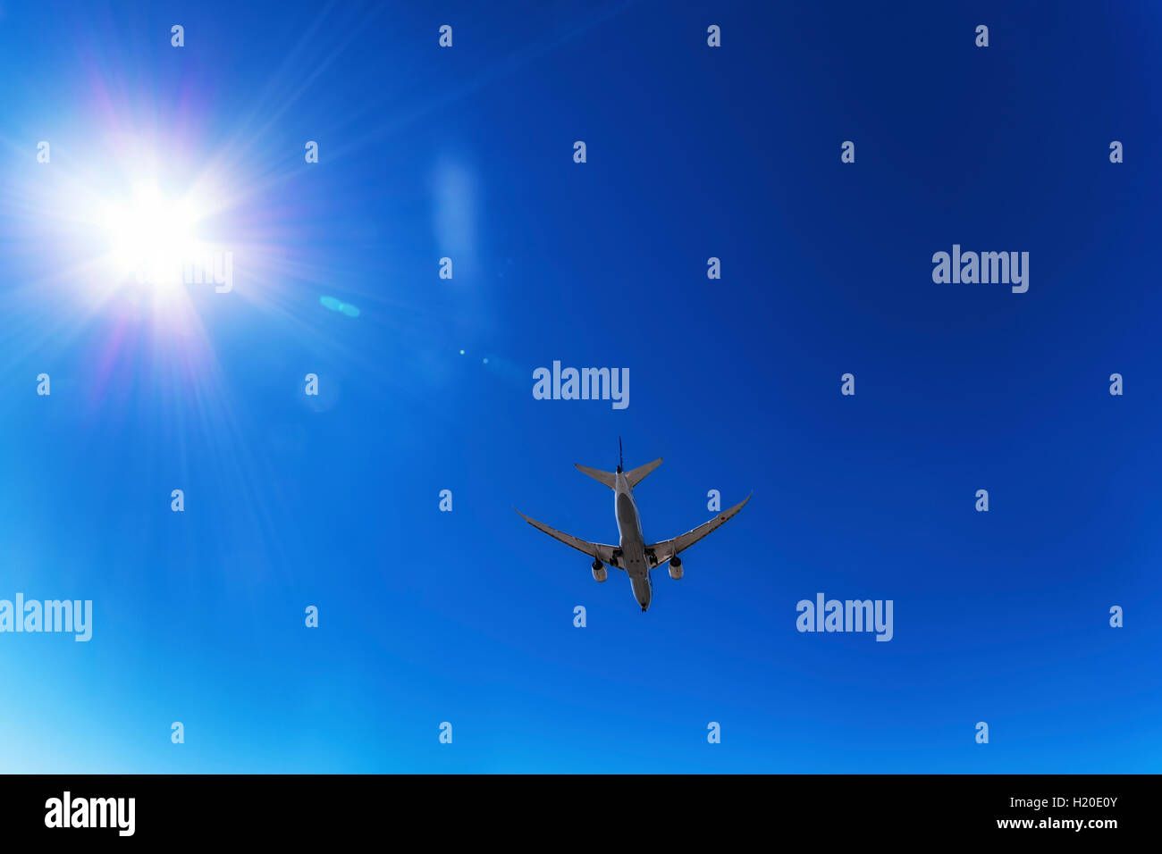 Sunshine and blue sky hi-res stock photography and images - Alamy