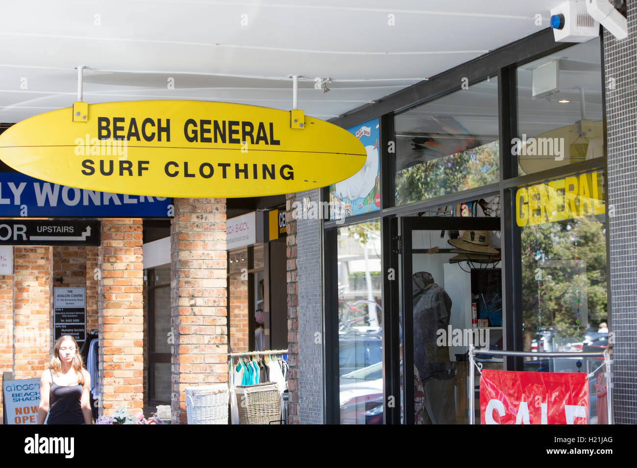 Surf retail hi-res stock photography and images - Alamy