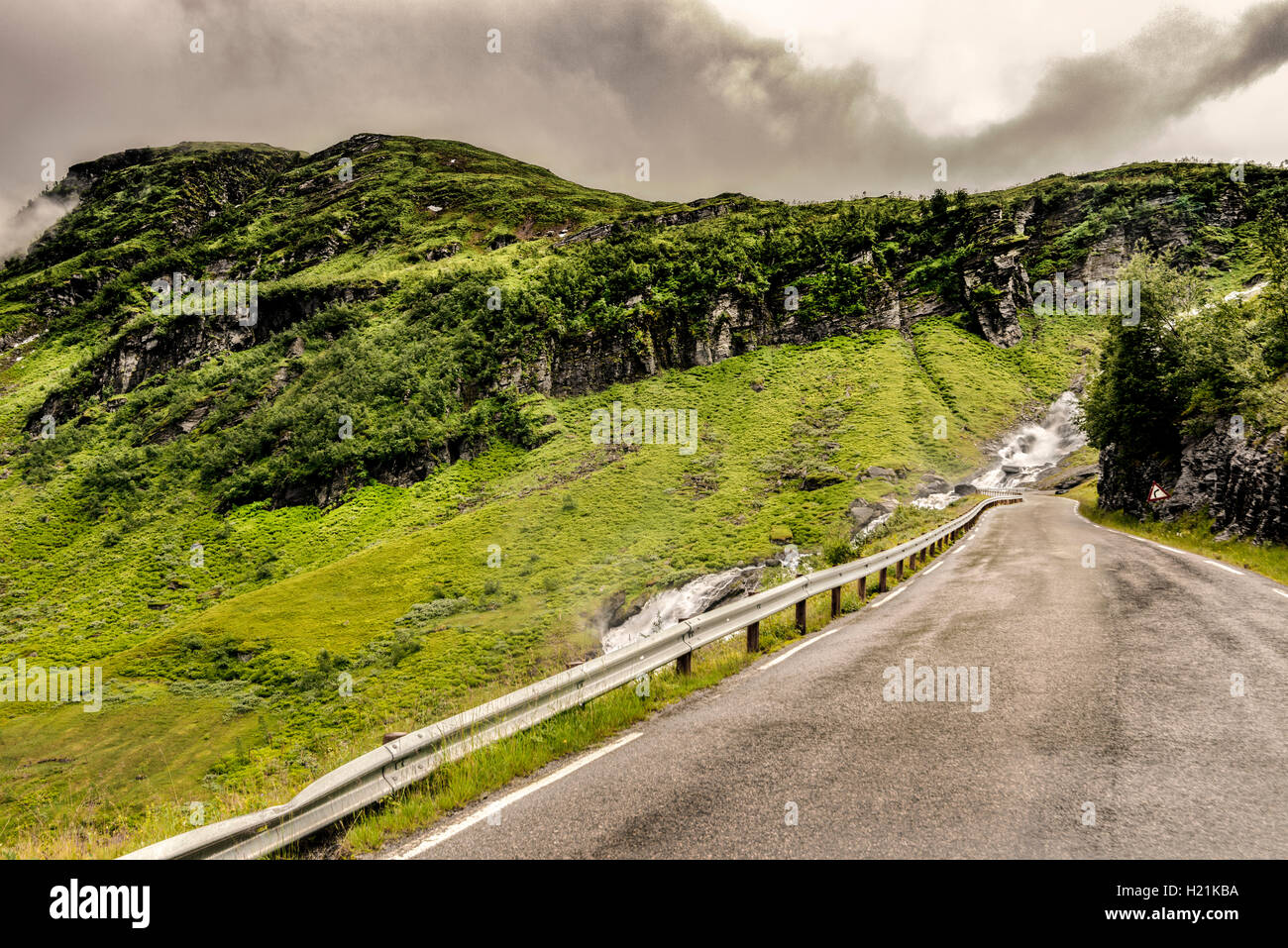 Norway, Hedmark, Tufsindalen valley, county road Stock Photo