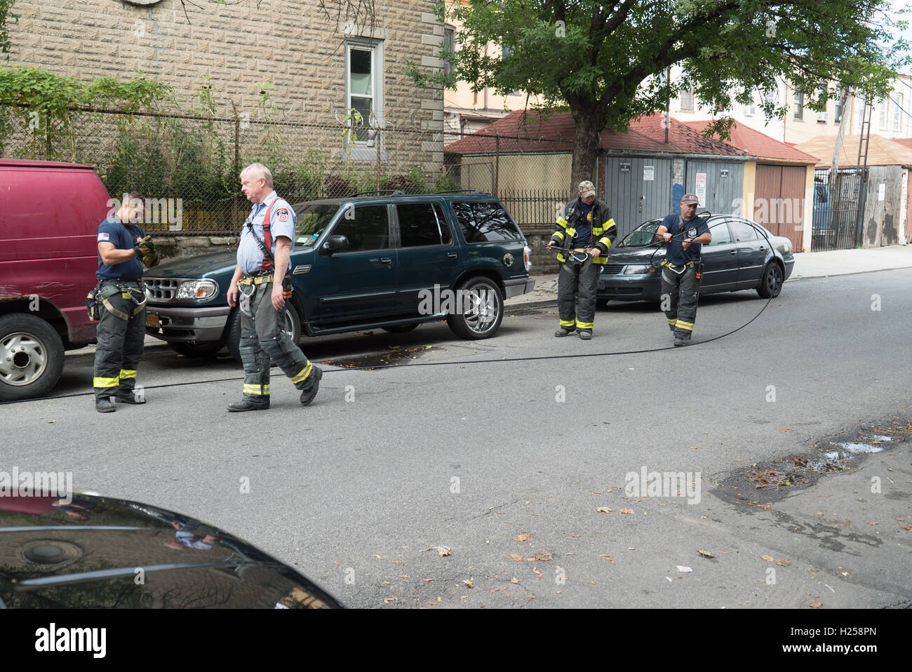 Wyckoff ave hires stock photography and images Alamy