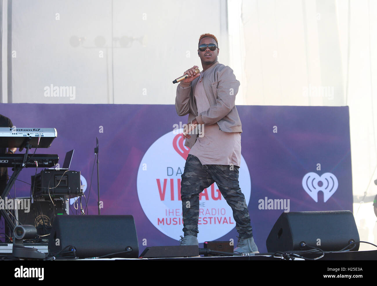Las Vegas, Nevada, USA. 25th Sep, 2016. Rapper Jeremih performs during ...