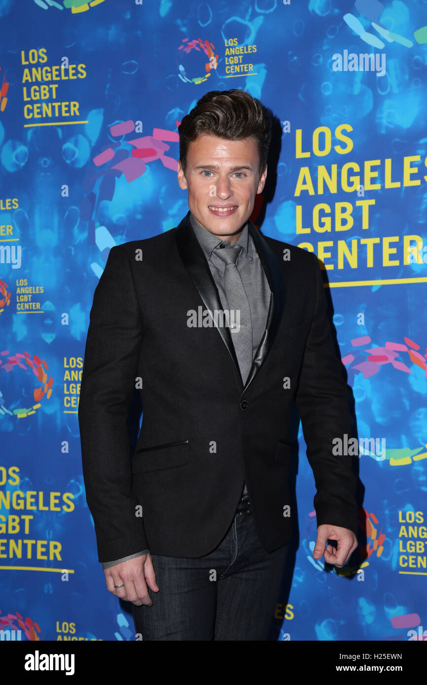 Blake Mciver Ewing Shirtless