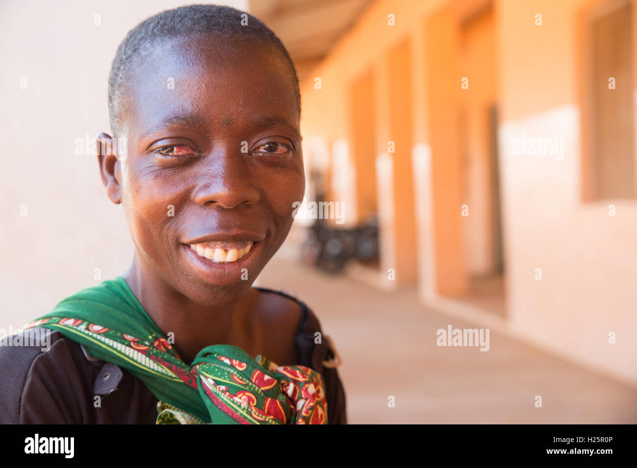 Ribaue Hospital, Ribaue,  Nampula Province, Mozambique, August 2015: Laurinda Diago enjoying her new vision after the second cataract operation on her second eye the day before.  Photo by Mike Goldwater Stock Photo
