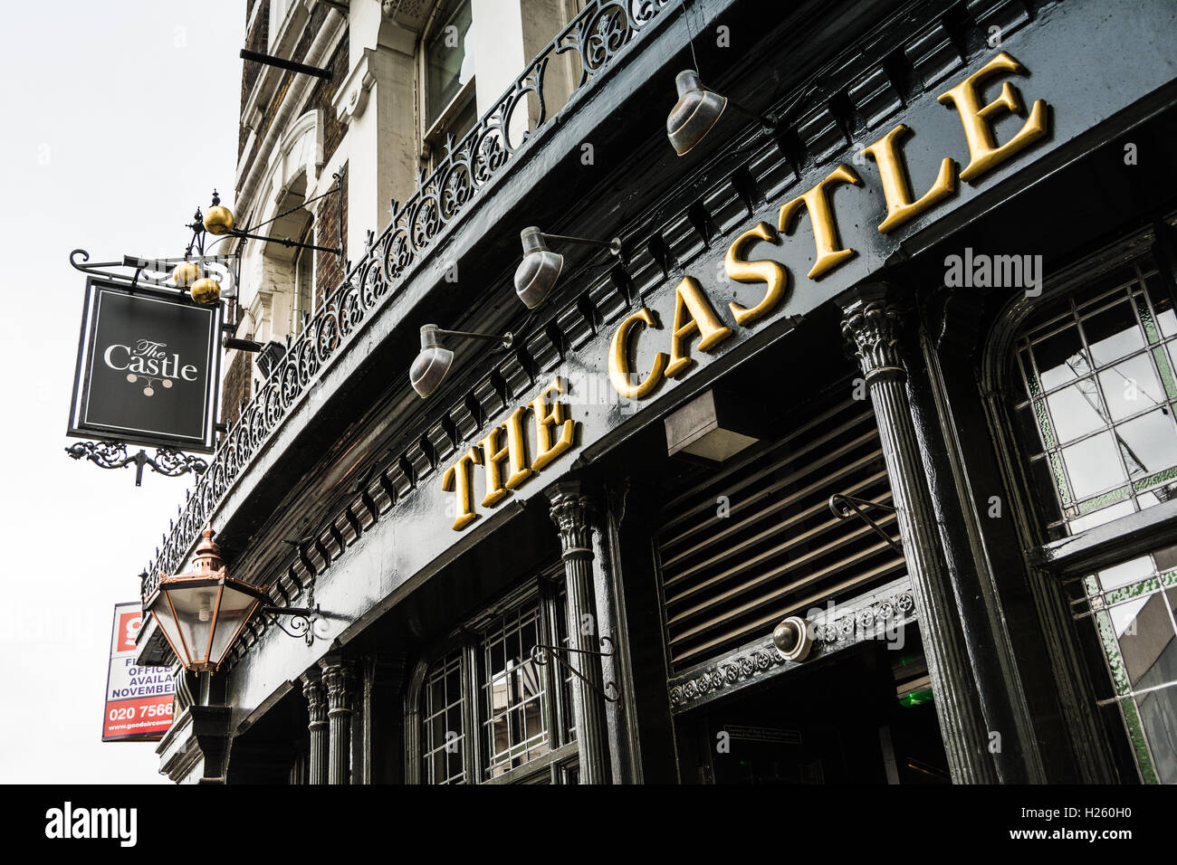 The castle pub farringdon hires stock photography and images Alamy