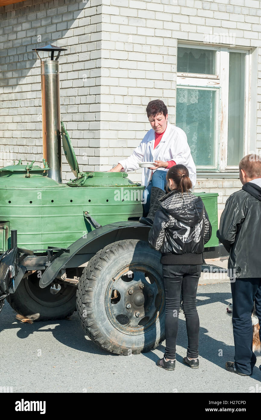 Tyumen, Russia - September 22, 2012: Avanpost training center on preparation of school students for army. Miles of Fire festival Stock Photo