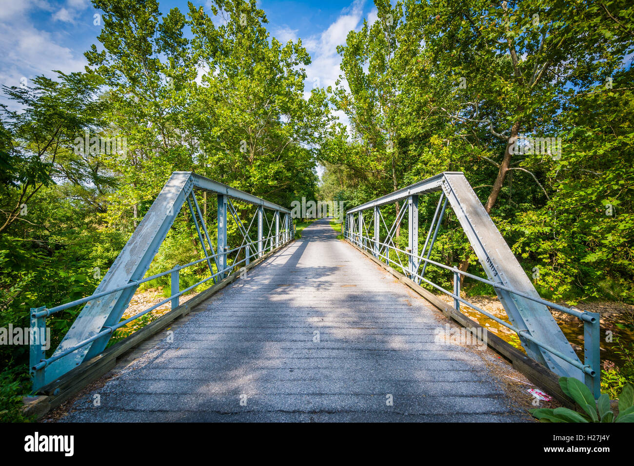 One lane bridge hires stock photography and images Alamy