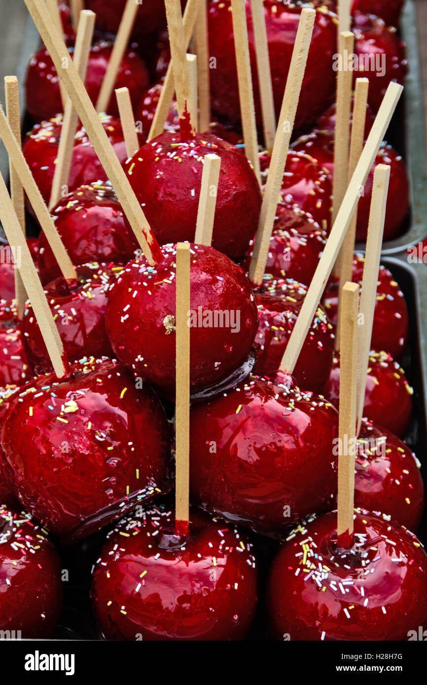 Sweet red apples glazed in sugar Stock Photo Alamy