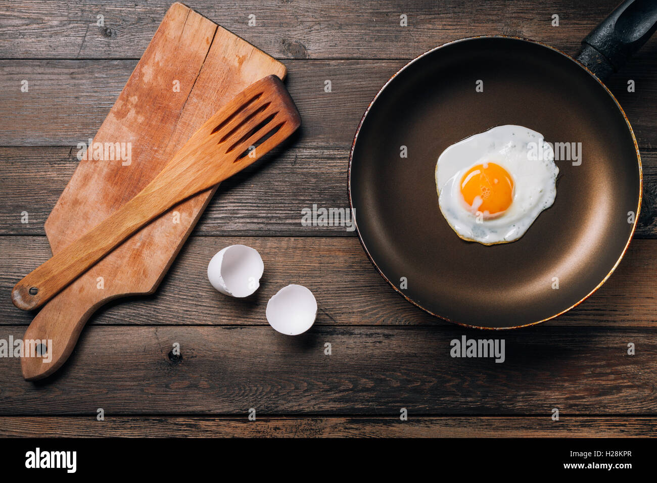 Scrambled Eggs In An Iron Pan Stock Photo Alamy