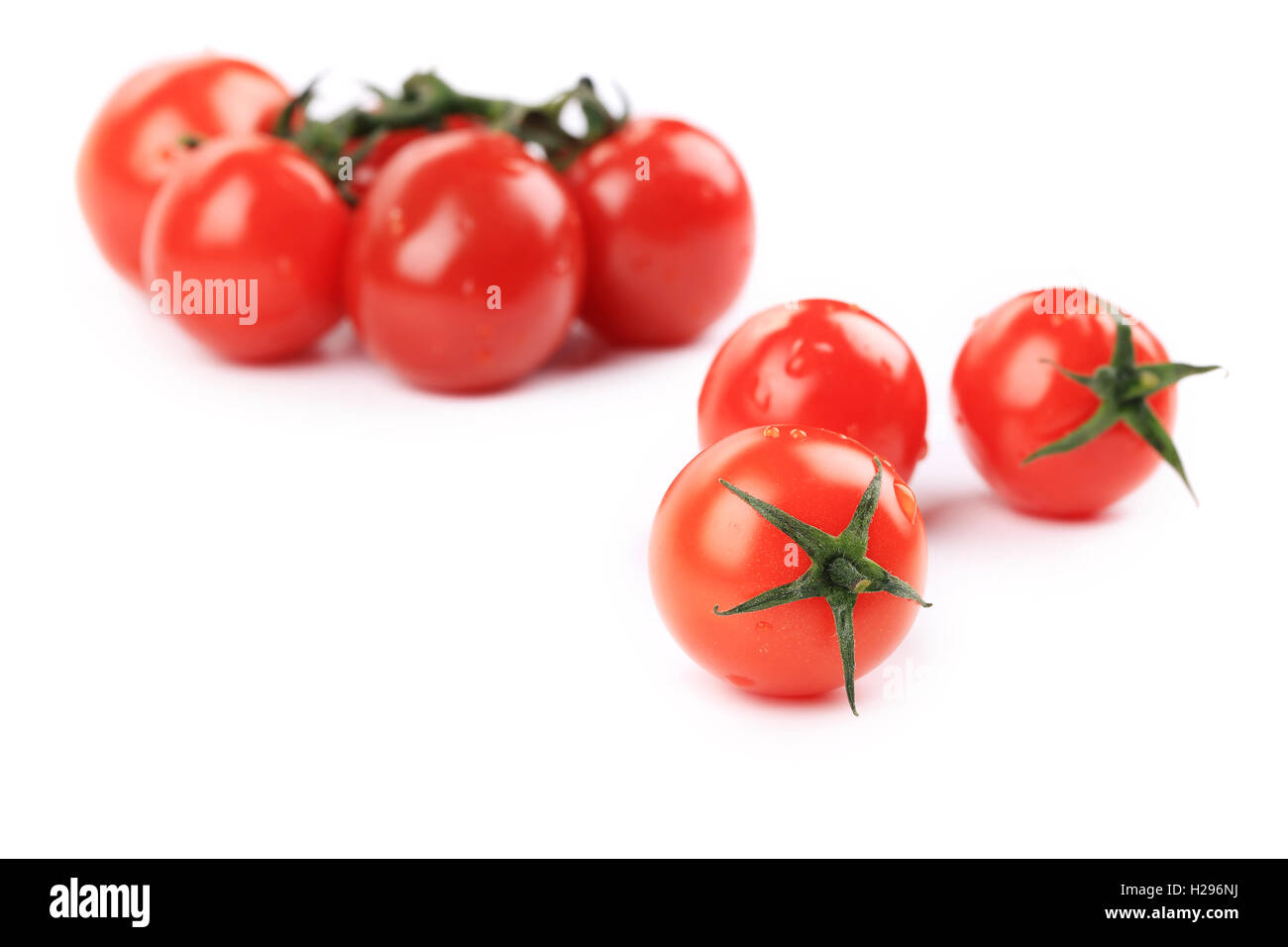 Fresh bunch of cherry tomatoes Stock Photo - Alamy