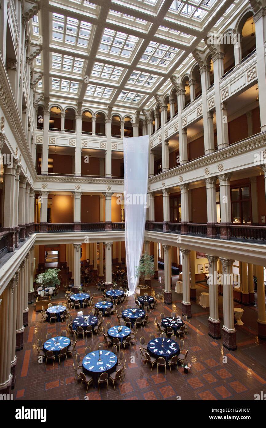 Landmark center st paul, minnesota hires stock photography and images