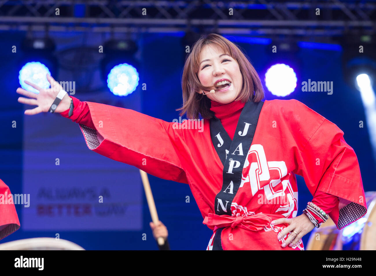 London, UK. 25 September 2016. Naomi Suzuki performing. London celebrates Japan Matsuri 2016. The festival, now in its 8th year, brings people together to enjoy a day of Japanese food, music, dance and culture in Trafalgar Square. Credit:  Bettina Strenske/Alamy Live News Stock Photo