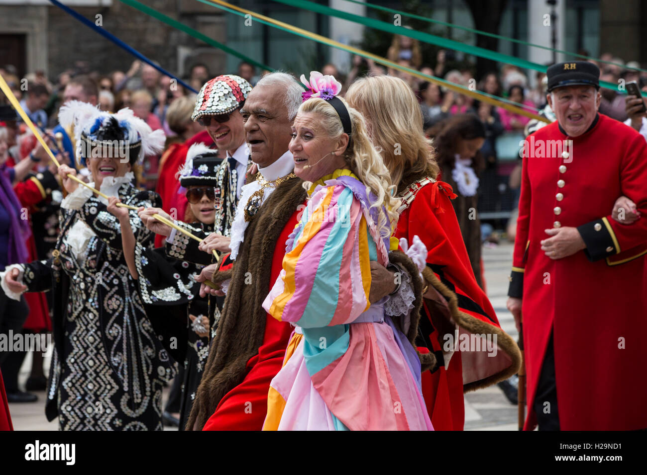 London, UK. 25th September, 2016. Pearly Kings, Queens, Lord Mayors and