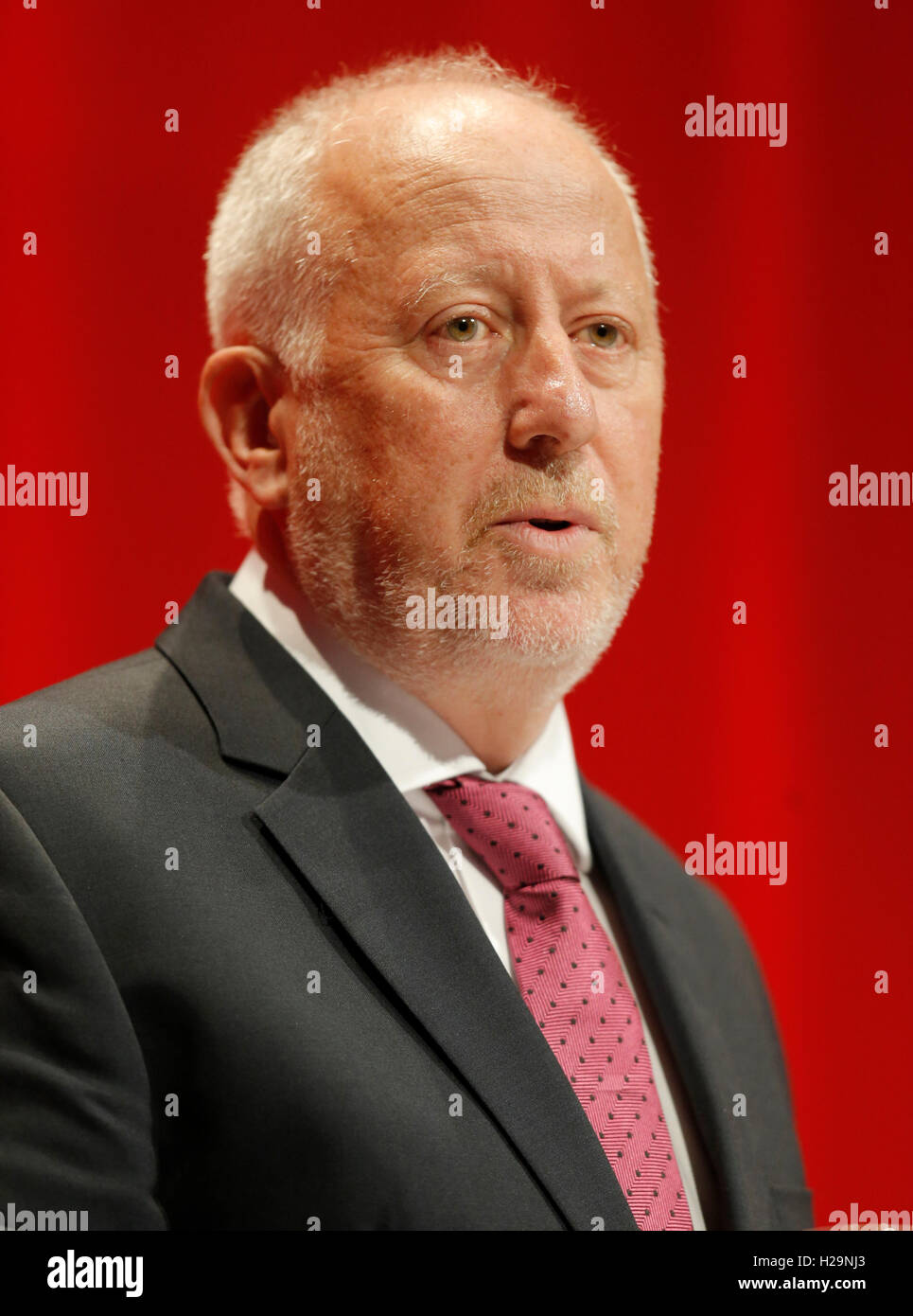 Liverpool, Uk. 25th September, 2016.  Andy Mcdonald Mp Shadow Secretary Of State For Transport Labour Party Conference 2016 The Acc Liverpool, Liverpool, England 25 September 2016 Addresses The Labour Party Conference 2016 At The Acc Liverpool, Liverpool, England © Allstar Picture Library/Alamy Live News Credit:  Allstar Picture Library/Alamy Live News Stock Photo