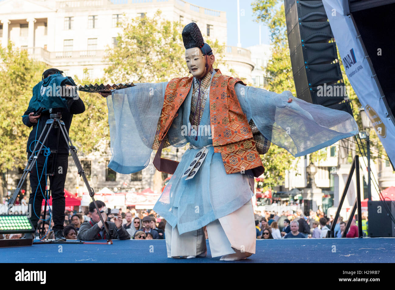 London, UK.  25 September 2016.  (National Treasure) Reijiro Tsumura's dancers perform 'Baron Nishi - Skyward', as the 8th annual Japan Matsuri takes place in Trafalgar Square, bringing a taste of Japanese culture to the capital. Credit:  Stephen Chung / Alamy Live News Stock Photo